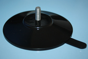Saugnäpfe Ø 75 mm, schwarz - mit Löselasche & Gewinde M6 x 12 mm verzinkt